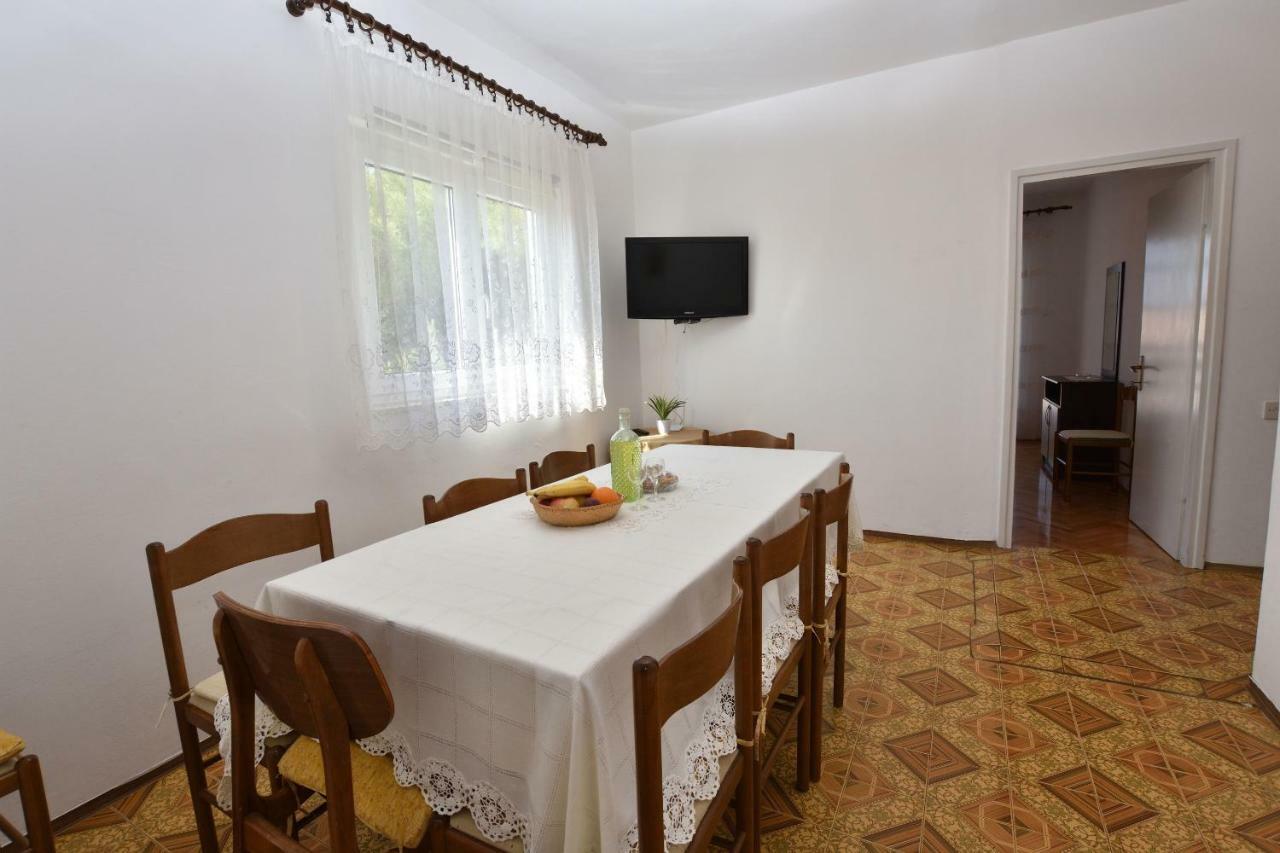 Apartment Maria Primosten Exterior photo